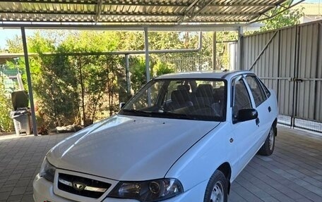 Daewoo Nexia I рестайлинг, 2011 год, 300 000 рублей, 4 фотография