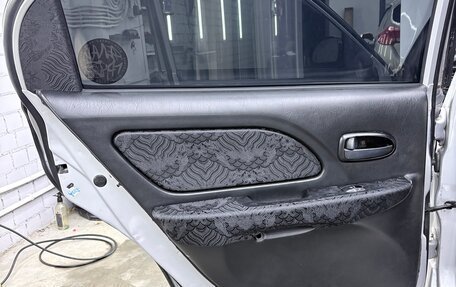 Hyundai Sonata IV рестайлинг, 2004 год, 700 000 рублей, 22 фотография