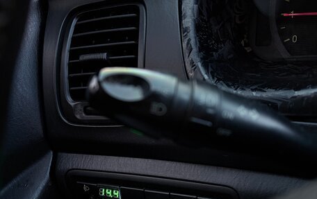 Hyundai Sonata IV рестайлинг, 2004 год, 700 000 рублей, 17 фотография