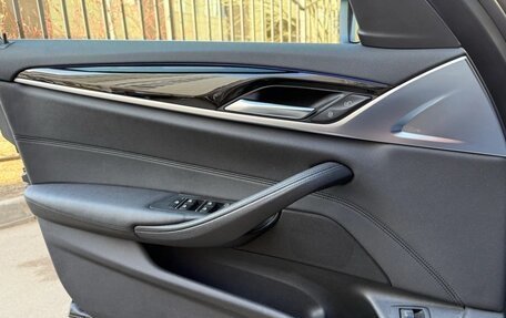 BMW 5 серия, 2017 год, 3 250 000 рублей, 3 фотография