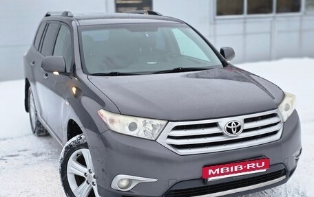 Toyota Highlander III, 2010 год, 1 599 000 рублей, 11 фотография