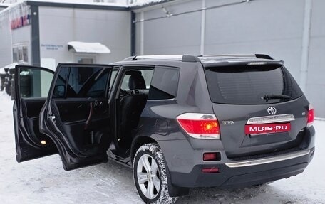 Toyota Highlander III, 2010 год, 1 599 000 рублей, 9 фотография