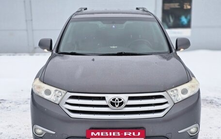 Toyota Highlander III, 2010 год, 1 599 000 рублей, 10 фотография