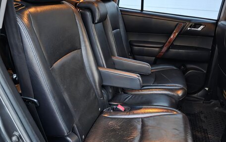 Toyota Highlander III, 2010 год, 1 599 000 рублей, 27 фотография