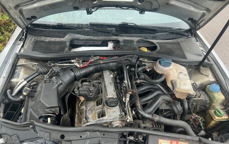 Audi A4, 1999 год, 75 000 рублей, 7 фотография