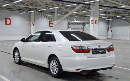 Toyota Camry, 2017 год, 2 315 000 рублей, 7 фотография