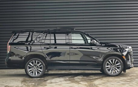 Cadillac Escalade V, 2022 год, 13 000 000 рублей, 4 фотография