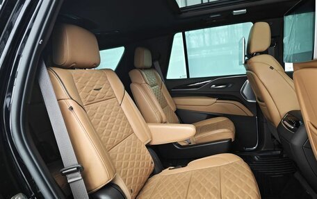 Cadillac Escalade V, 2022 год, 13 000 000 рублей, 22 фотография