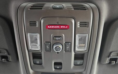 Cadillac Escalade V, 2022 год, 13 000 000 рублей, 15 фотография