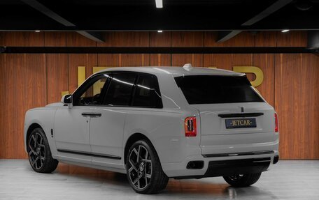 Rolls-Royce Cullinan, 2020 год, 32 900 000 рублей, 8 фотография