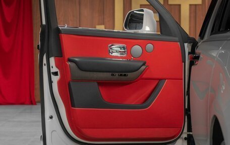 Rolls-Royce Cullinan, 2020 год, 32 900 000 рублей, 10 фотография