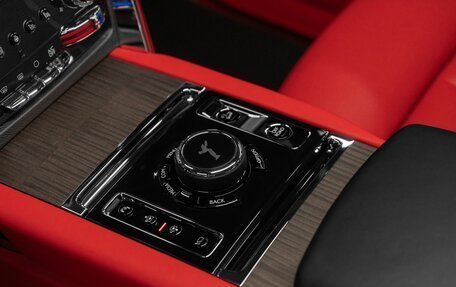 Rolls-Royce Cullinan, 2020 год, 32 900 000 рублей, 18 фотография