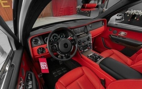 Rolls-Royce Cullinan, 2020 год, 32 900 000 рублей, 11 фотография