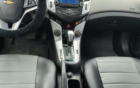 Chevrolet Cruze II, 2012 год, 800 000 рублей, 6 фотография