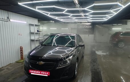 Chevrolet Cruze II, 2012 год, 800 000 рублей, 10 фотография