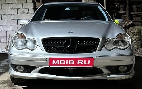 Mercedes-Benz C-Класс, 2001 год, 680 000 рублей, 1 фотография