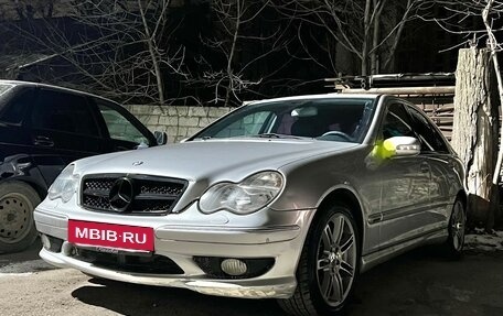 Mercedes-Benz C-Класс, 2001 год, 680 000 рублей, 2 фотография