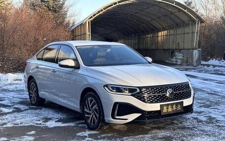 Volkswagen Lavida, 2022 год, 1 600 000 рублей, 2 фотография