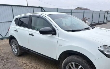 Nissan Qashqai, 2011 год, 900 000 рублей, 2 фотография