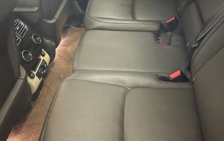 Land Rover Range Rover IV рестайлинг, 2018 год, 5 400 000 рублей, 3 фотография