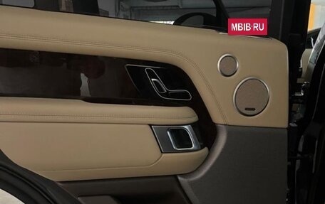 Land Rover Range Rover IV рестайлинг, 2018 год, 5 400 000 рублей, 4 фотография