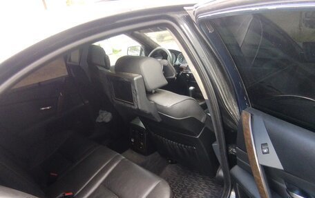 BMW 5 серия, 2006 год, 850 000 рублей, 11 фотография