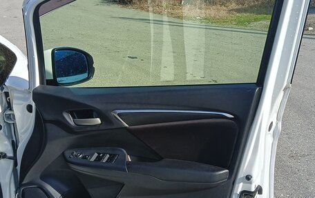 Honda Fit III, 2014 год, 960 000 рублей, 18 фотография