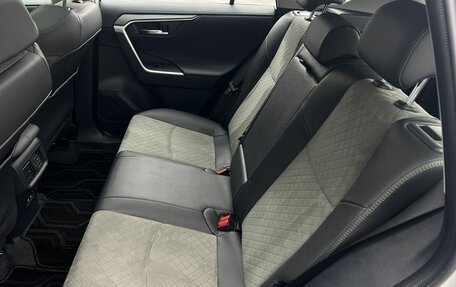 Toyota RAV4, 2025 год, 4 090 000 рублей, 8 фотография