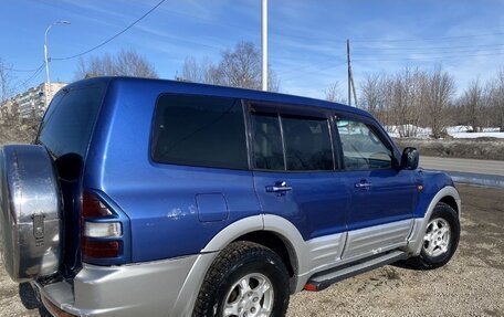 Mitsubishi Pajero III рестайлинг, 2000 год, 700 000 рублей, 2 фотография