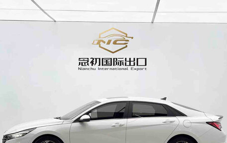 Hyundai Elantra, 2023 год, 1 670 000 рублей, 7 фотография