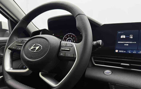 Hyundai Elantra, 2023 год, 1 670 000 рублей, 9 фотография