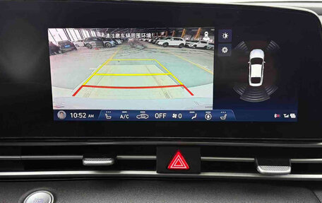 Hyundai Elantra, 2023 год, 1 670 000 рублей, 13 фотография