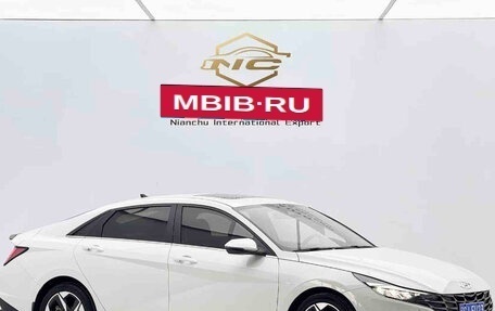 Hyundai Elantra, 2023 год, 1 670 000 рублей, 3 фотография