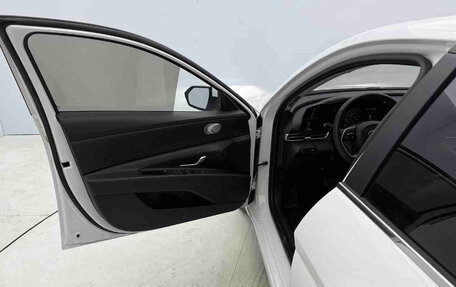 Hyundai Elantra, 2023 год, 1 670 000 рублей, 19 фотография