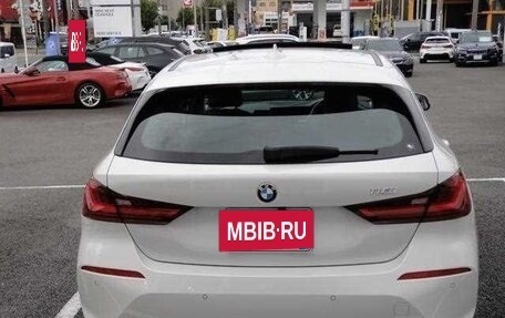 BMW 1 серия, 2022 год, 2 000 000 рублей, 4 фотография