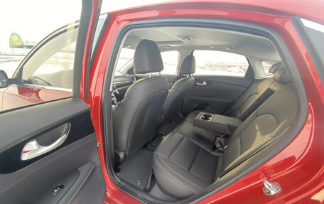 KIA K3, 2021 год, 2 100 000 рублей, 31 фотография