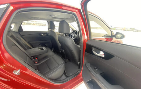 KIA K3, 2021 год, 2 100 000 рублей, 33 фотография