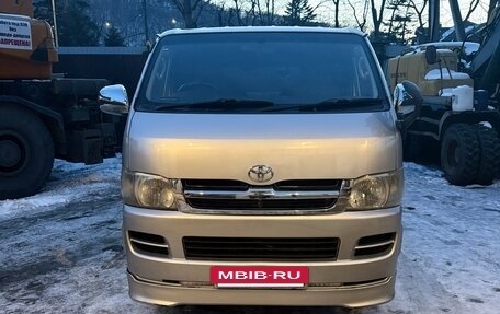 Toyota RegiusAce, 2008 год, 2 290 000 рублей, 3 фотография