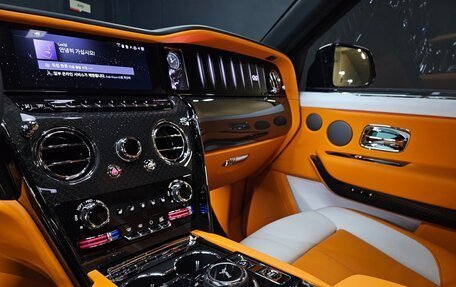 Rolls-Royce Cullinan, 2025 год, 63 383 100 рублей, 12 фотография