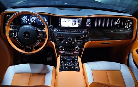 Rolls-Royce Cullinan, 2025 год, 63 383 100 рублей, 20 фотография