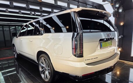 Cadillac Escalade V, 2025 год, 21 055 100 рублей, 3 фотография