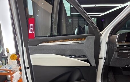 Cadillac Escalade V, 2025 год, 21 055 100 рублей, 17 фотография