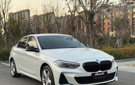 BMW 1 серия, 2023 год, 2 050 000 рублей, 3 фотография