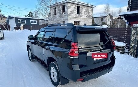 Toyota Land Cruiser Prado 150 рестайлинг 2, 2021 год, 5 450 000 рублей, 10 фотография