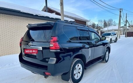 Toyota Land Cruiser Prado 150 рестайлинг 2, 2021 год, 5 450 000 рублей, 8 фотография