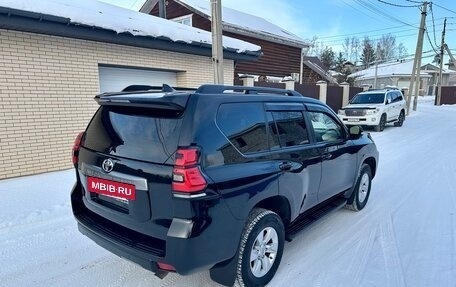 Toyota Land Cruiser Prado 150 рестайлинг 2, 2021 год, 5 450 000 рублей, 7 фотография