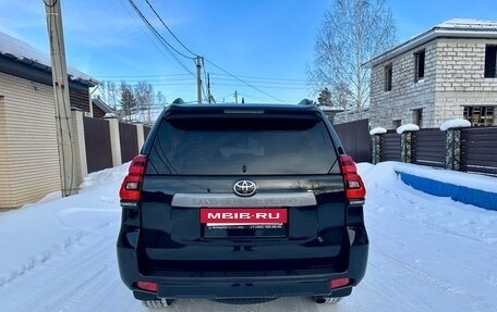 Toyota Land Cruiser Prado 150 рестайлинг 2, 2021 год, 5 450 000 рублей, 9 фотография