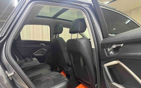 Audi Q3, 2021 год, 2 400 000 рублей, 13 фотография