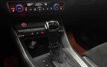 Audi Q3, 2021 год, 2 400 000 рублей, 15 фотография