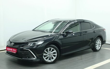 Toyota Camry, 2023 год, 3 800 000 рублей, 2 фотография